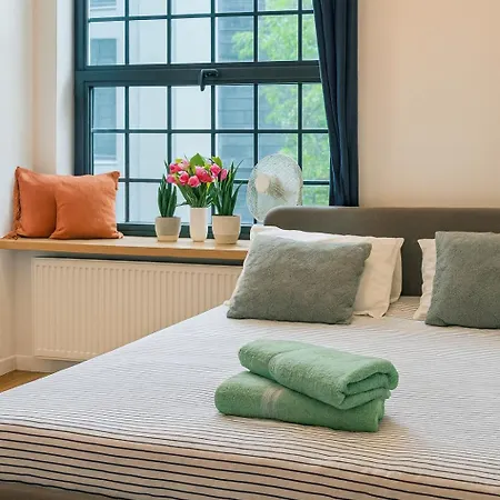 アパート Hola Pomorska 65