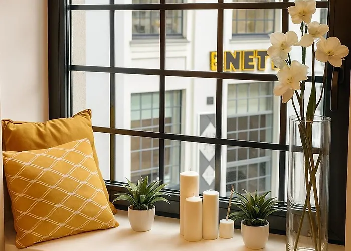 Hola Pomorska 65 * Łódź